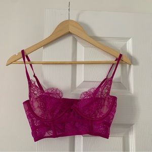 Victoria’s Secret corset bra – pink